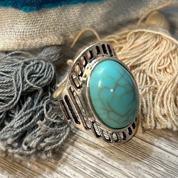 NWT Vintage Turquoise Western Bohemian Gemstone Ring Set of Four - Picture 13 of 13